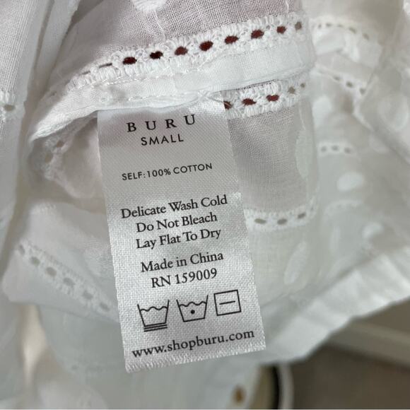 Buru White  Button Embroidered Detail 3/4 Sleeve   Top Small - Picture 7 of 8